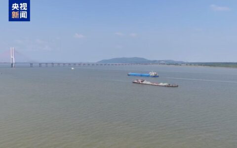 鄱阳湖水位持续下降 跌破14米